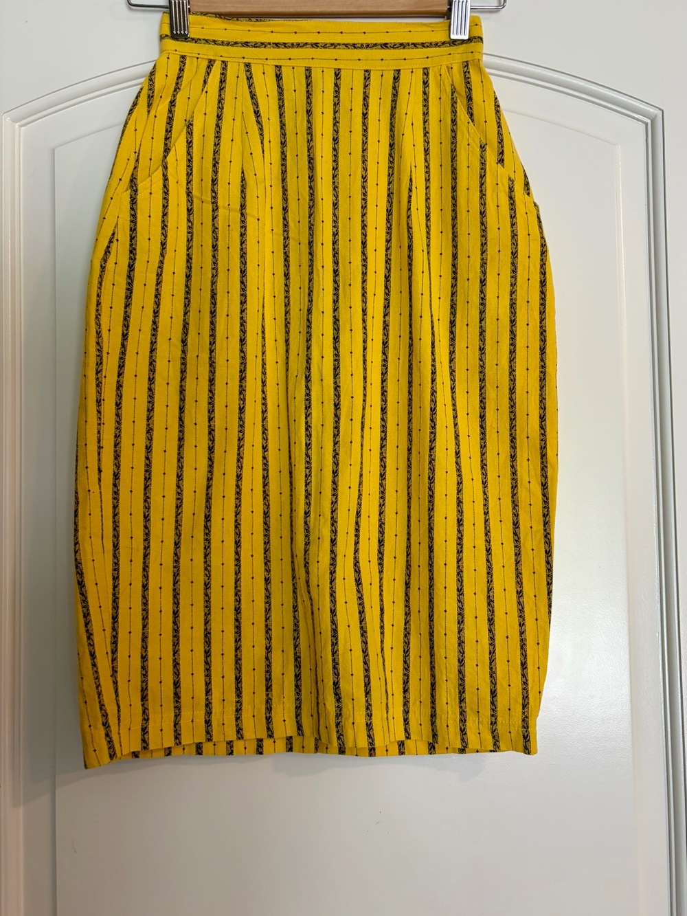 WhatchamaCallit Vintage Retro Yellow Striped Pencil Skirt Pockets Size Small